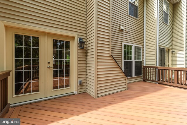 6660 Kelsey Point Cir, Alexandria, VA 22315 - deck with french doors