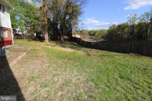 2214 Wintergreen Ave, District Heights, MD 20747 - view of yard featuring fence