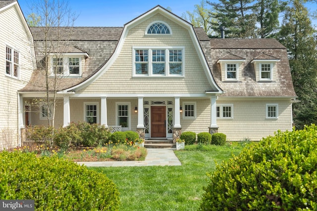 208 Wardour Dr, Annapolis, MD 21401 - view of front of home featuring a porch, a gambrel roof, a front lawn, and a shingled roof
