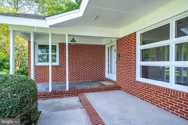 210 N Main St, Berlin, MD 21811 - view of patio / terrace with a porch