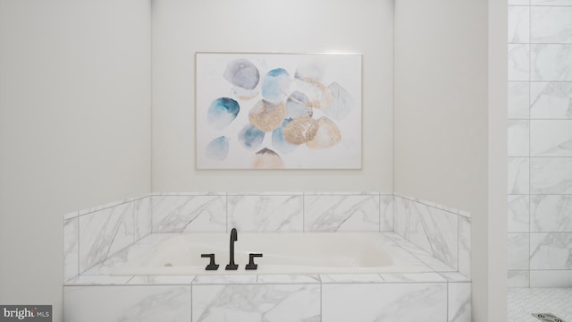 43290 Farringdon Sq, Broadlands, VA 20148 - bathroom with a bath