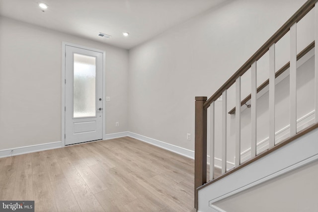 43290 Farringdon Sq, Broadlands, VA 20148 - foyer with light wood-type flooring, baseboards, and recessed lighting