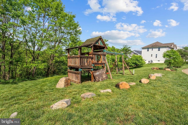 42364 Winsbury W Pl, Sterling, VA 20166 - view of play area featuring a yard
