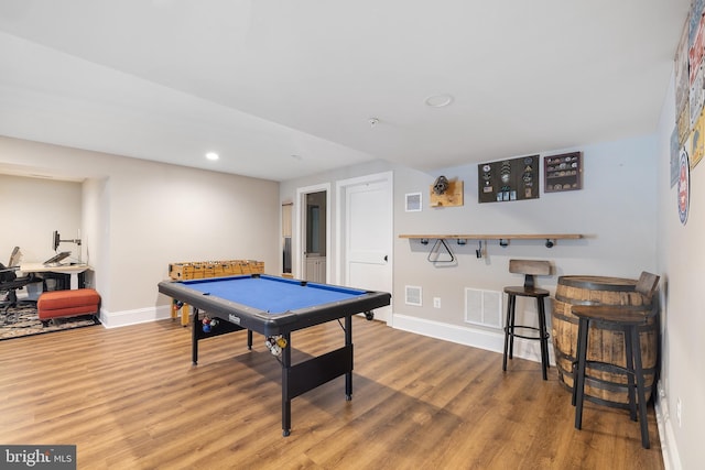 rec room with billiards, visible vents, wood finished floors, baseboards, and recessed lighting