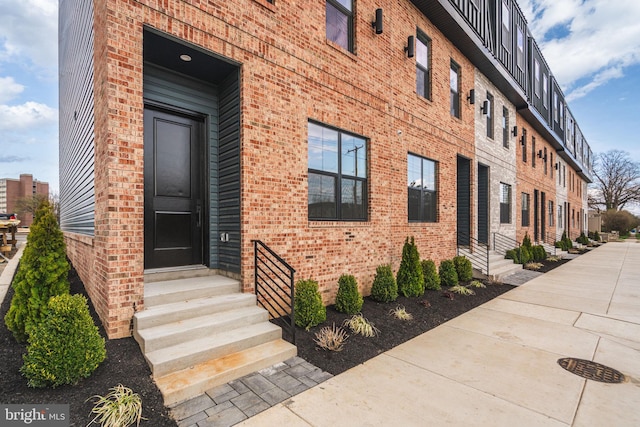 4030 Marilyn Dr, Philadelphia, PA 19131 - view of property with entry steps