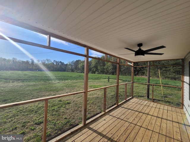 4808 Frazier Neck Rd, Preston, MD 21655 - unfurnished sunroom with a ceiling fan