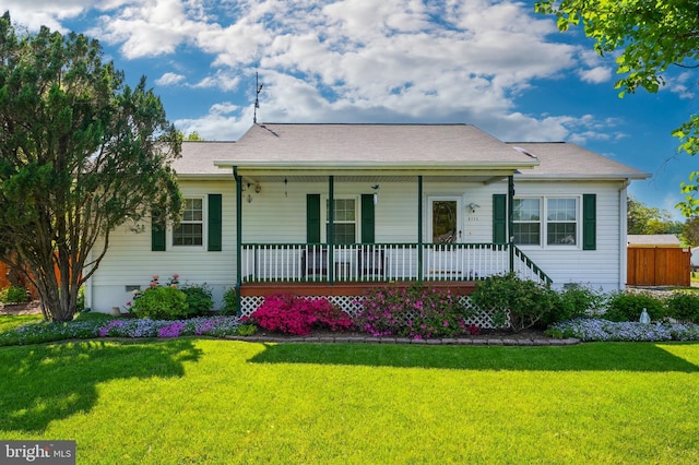 6775 Rugby Pl, Bealeton, VA 22712 - view of front facade featuring a porch and a front yard