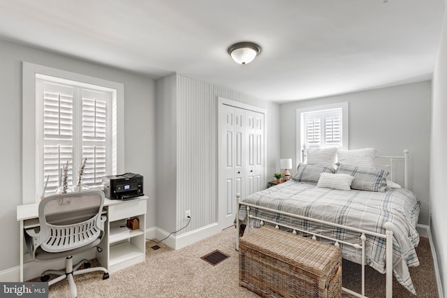 548 Uniontown Rd, Westminster, MD 21158 - bedroom featuring visible vents, baseboards, carpet flooring, and a closet