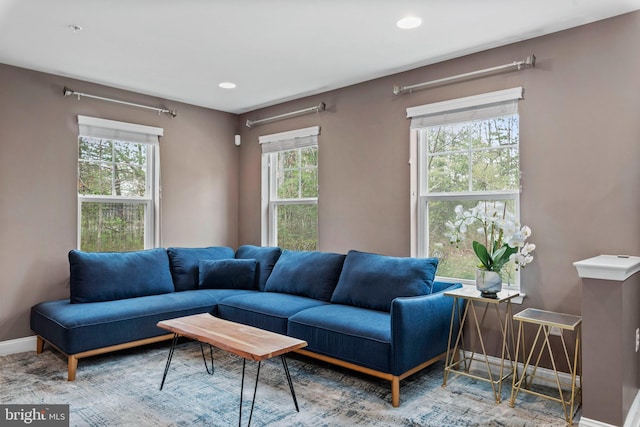 1614 Belle Dr, Annapolis, MD 21401 - living room featuring recessed lighting and baseboards