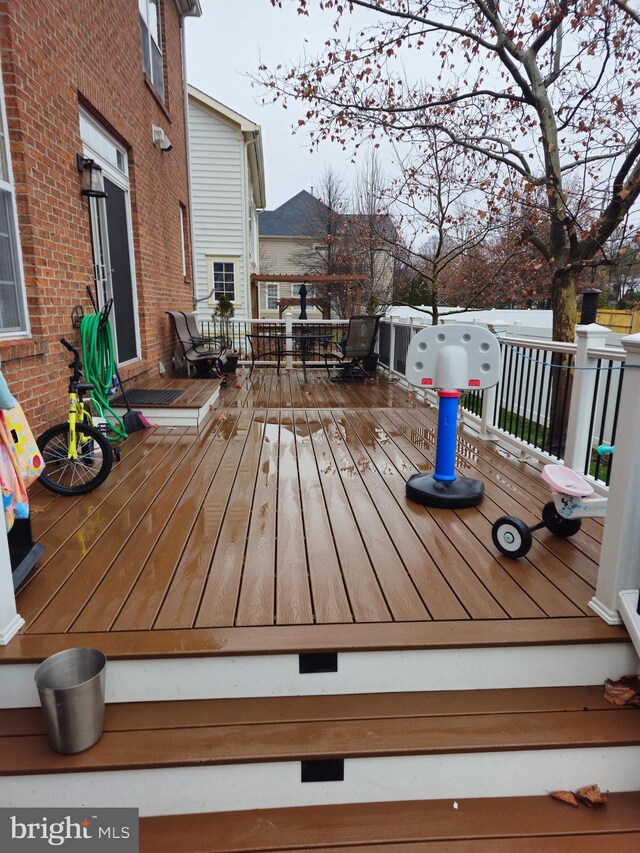 314 Senate Ct, Herndon, VA 20170 - view of deck