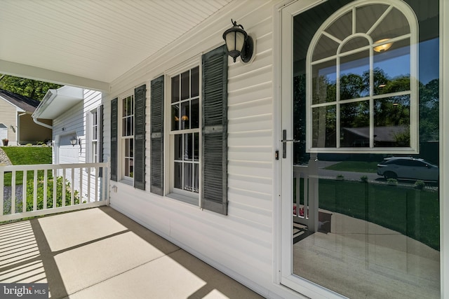 balcony featuring a porch