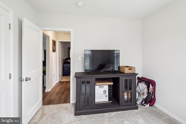 617 Franklin Ave, Cherry Hill, NJ 08002 - carpeted bedroom featuring baseboards