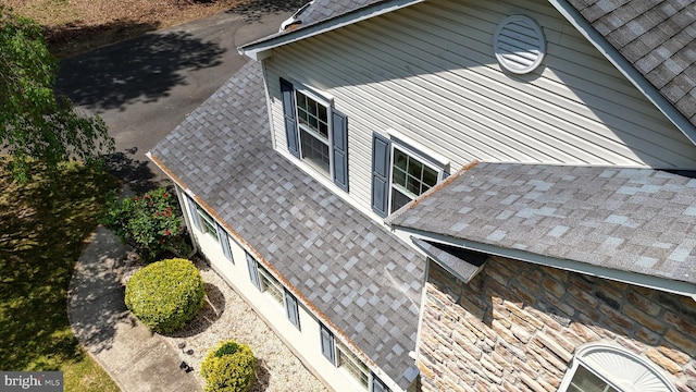 419 Kimberly Way, Felton, DE 19943 - view of side of home featuring a shingled roof