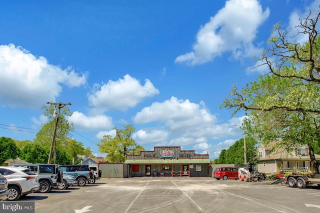 1012 Twin Vw, Glen Burnie, MD 21060 - view of uncovered parking lot