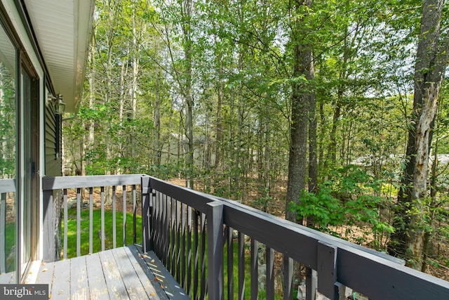 2914 Fairhaven Dr, Tobyhanna, PA 18466 - view of wooden terrace