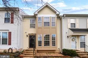 view of front of home with entry steps