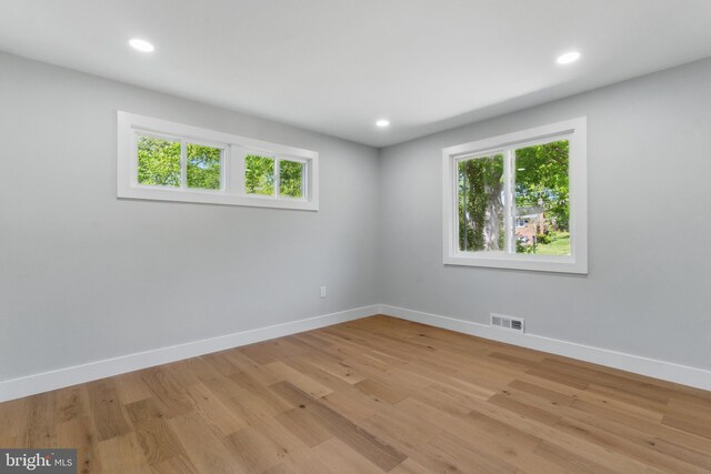 4838 Randolph Dr, Annandale, VA 22003 - unfurnished room featuring recessed lighting, baseboards, light wood-type flooring, and visible vents