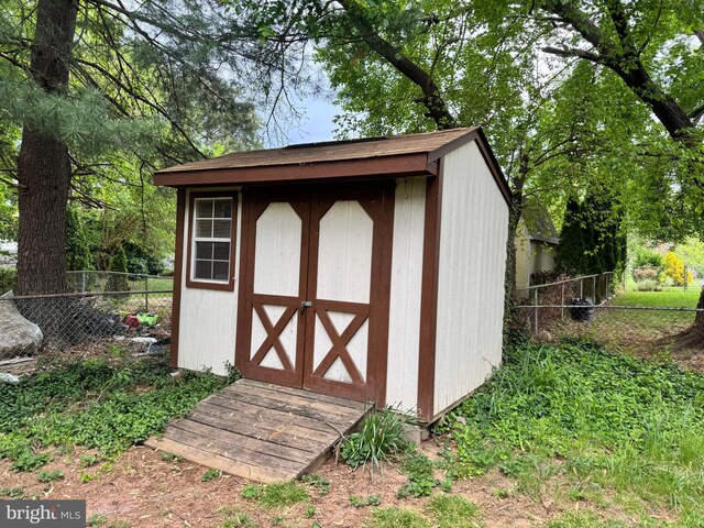 719 Palmer Dr, Herndon, VA 20170 - view of shed