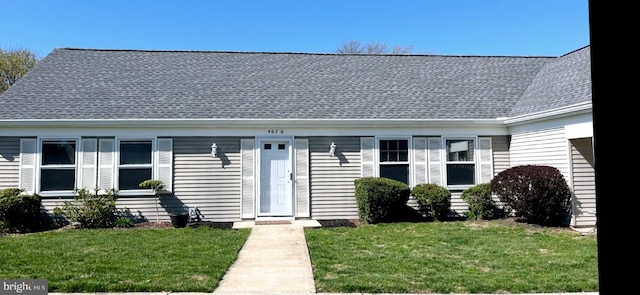 467 New Haven Way, Monroe Township, NJ 08831 - view of front of property featuring roof with shingles and a front lawn