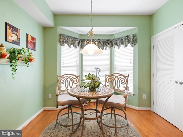 154 N Landis Way N, Wilmington, DE 19803 - dining area featuring light wood-style flooring and baseboards