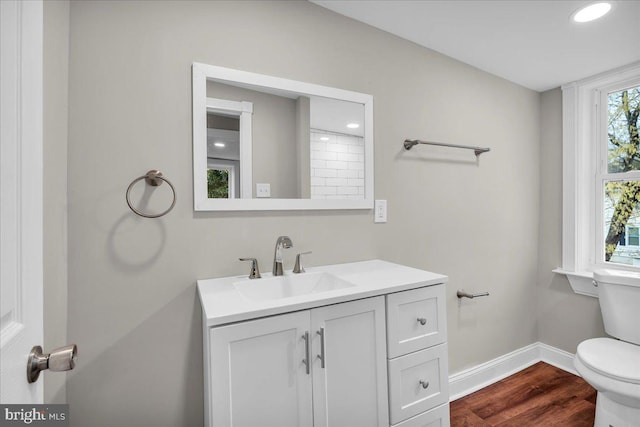 905 Cooper, Edgewater Park, NJ 08010 - bathroom with recessed lighting, wood finished floors, toilet, vanity, and baseboards