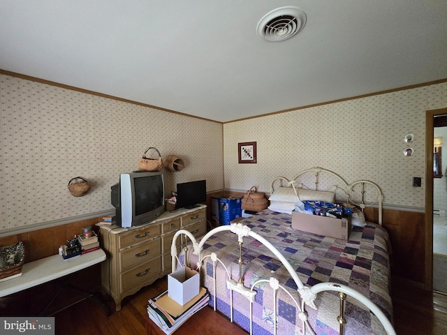 938 Church Hill Rd, Milford, DE 19963 - bedroom with wallpapered walls, ornamental molding, and visible vents