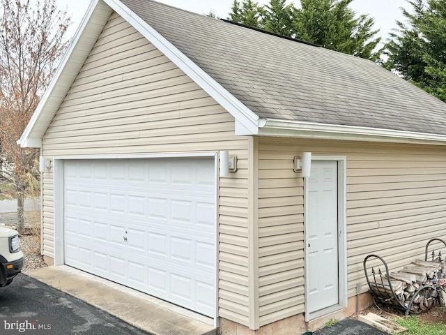 477 Wampum Ln, Hedgesville, WV 25427 - view of detached garage