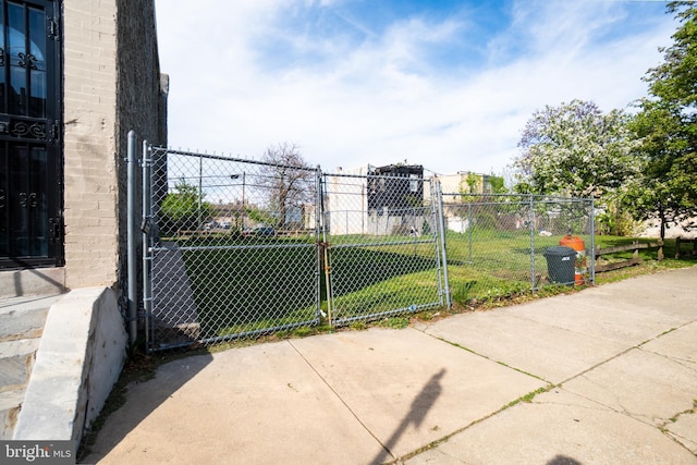 2631 W Gordon St, Philadelphia, PA 19132 - view of gate with fence and a yard
