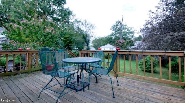 5010 54th Pl, Hyattsville, MD 20781 - deck with outdoor dining area