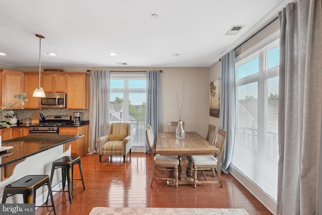 2 N Commerce Sq Unit 303, Trenton, NJ 08691 - dining room with plenty of natural light, visible vents, wood finished floors, and recessed lighting