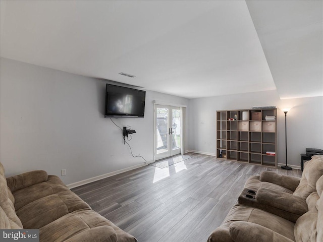 45 Shelley Rd, Southampton, PA 18966 - living area with wood finished floors, visible vents, and baseboards