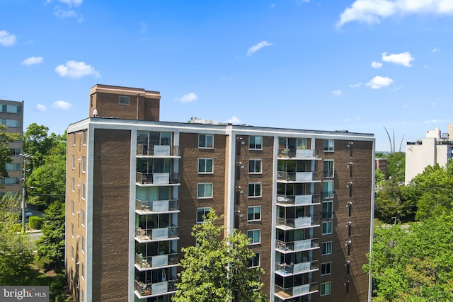 1515 S Arlington Ridge Rd Unit 402, Arlington, VA 22202 - view of building exterior