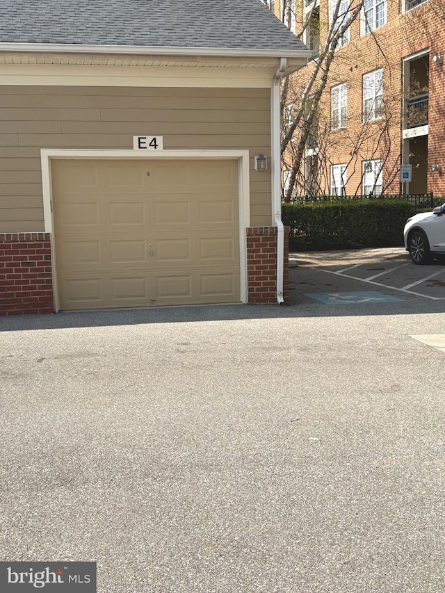 701 Fallsgrove Dr Unit 314, Rockville, MD 20850 - view of garage