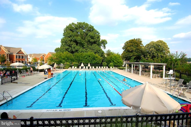 701 Fallsgrove Dr Unit 314, Rockville, MD 20850 - community pool with a patio area