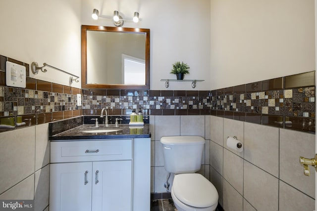 6420 Barrington Dr, Frederick, MD 21701 - bathroom with toilet and vanity