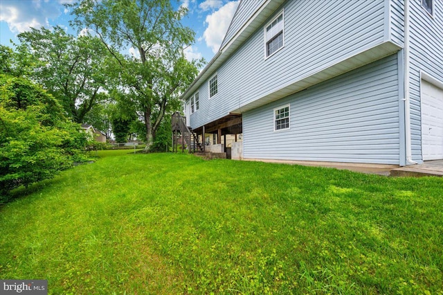 7533 Dover Ln, Lanham, MD 20706 - view of grassy yard