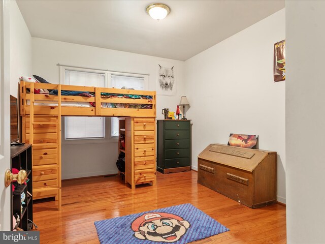 1304 Lakeview Dr, Cross Junction, VA 22625 - bedroom with baseboards and wood finished floors