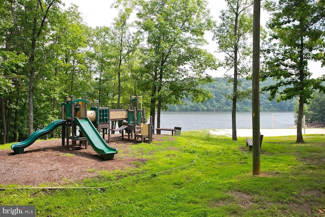 1304 Lakeview Dr, Cross Junction, VA 22625 - community playground featuring a yard and a water view