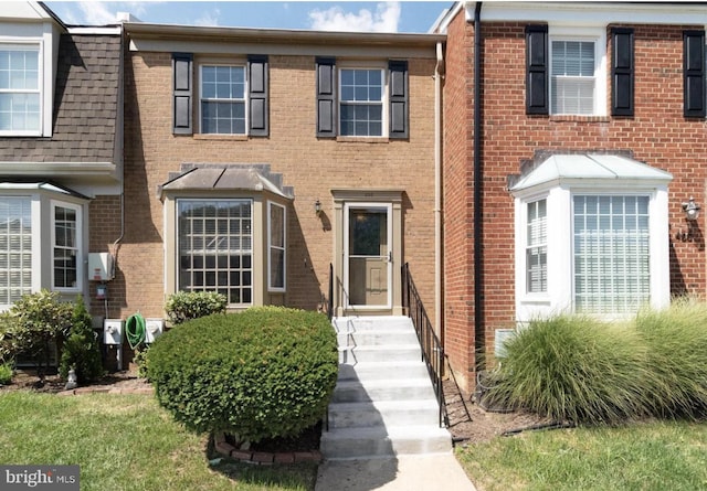 486 Colonial Ridge Ln, Arnold, MD 21012 - view of property featuring brick siding