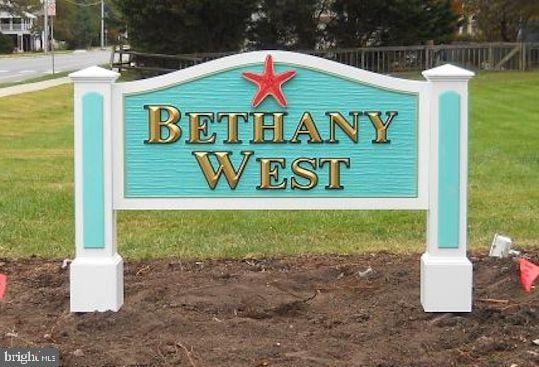 605 Old Post Ct, Bethany Beach, DE 19930 - community / neighborhood sign featuring fence and a yard