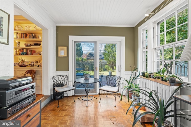 view of sunroom / solarium