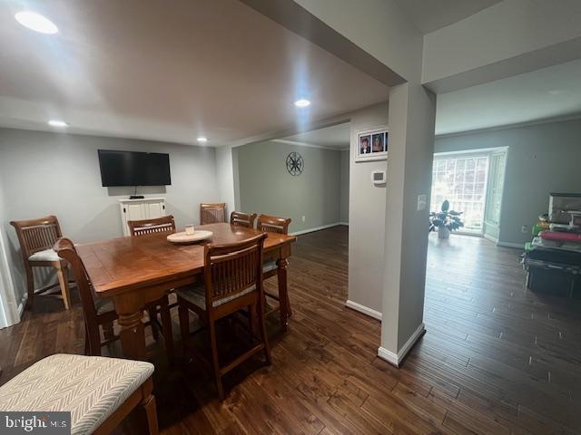474 Colonial Ridge Ln, Arnold, MD 21012 - dining area featuring baseboards, dark wood-type flooring, and recessed lighting
