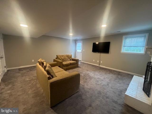 474 Colonial Ridge Ln, Arnold, MD 21012 - living area with dark carpet, baseboards, and recessed lighting