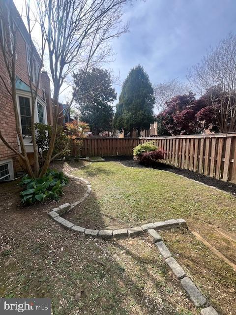 474 Colonial Ridge Ln, Arnold, MD 21012 - view of yard