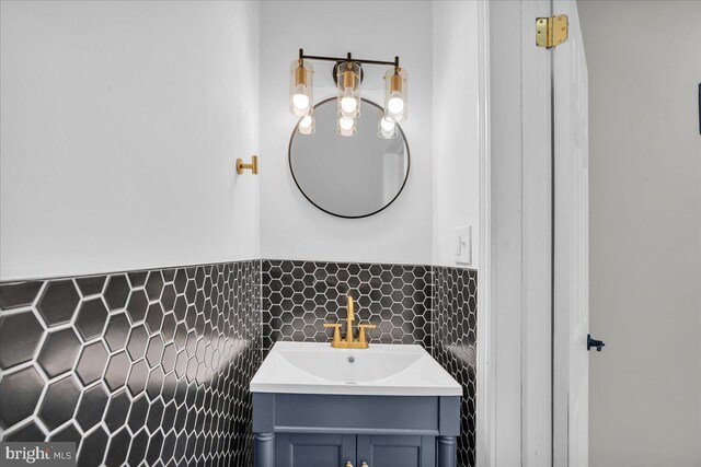 700 Pennsylvania Ave, Delanco, NJ 08075 - bathroom with vanity