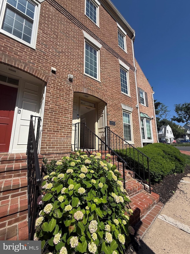 1186 N Utah St, Arlington, VA 22201 - view of side of property with brick siding