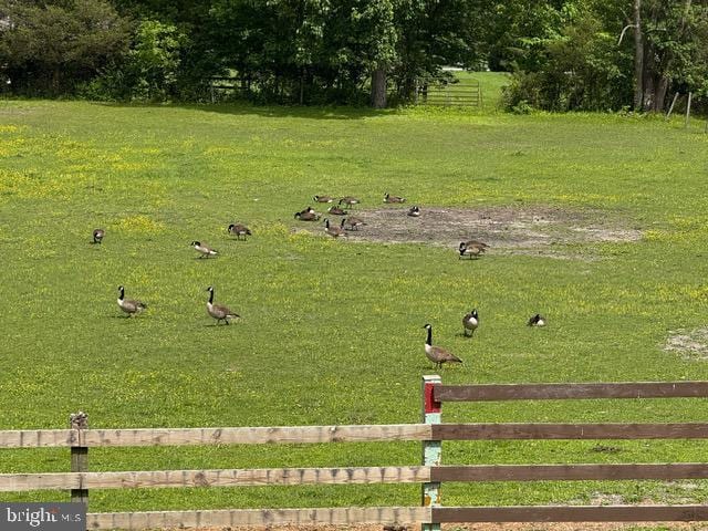 639 Old Airport Rd, Douglassville, PA 19518 - view of yard