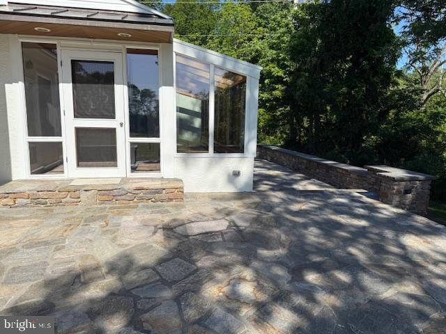 639 Old Airport Rd, Douglassville, PA 19518 - view of patio