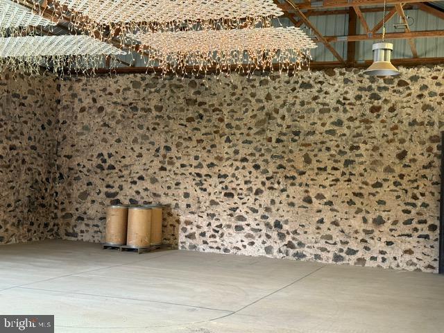 639 Old Airport Rd, Douglassville, PA 19518 - view of storage