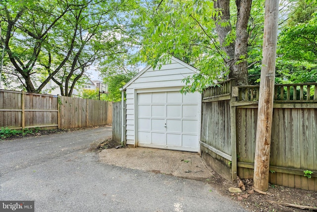 4206 Ingomar St NW, Washington, DC 20015 - detached garage with driveway